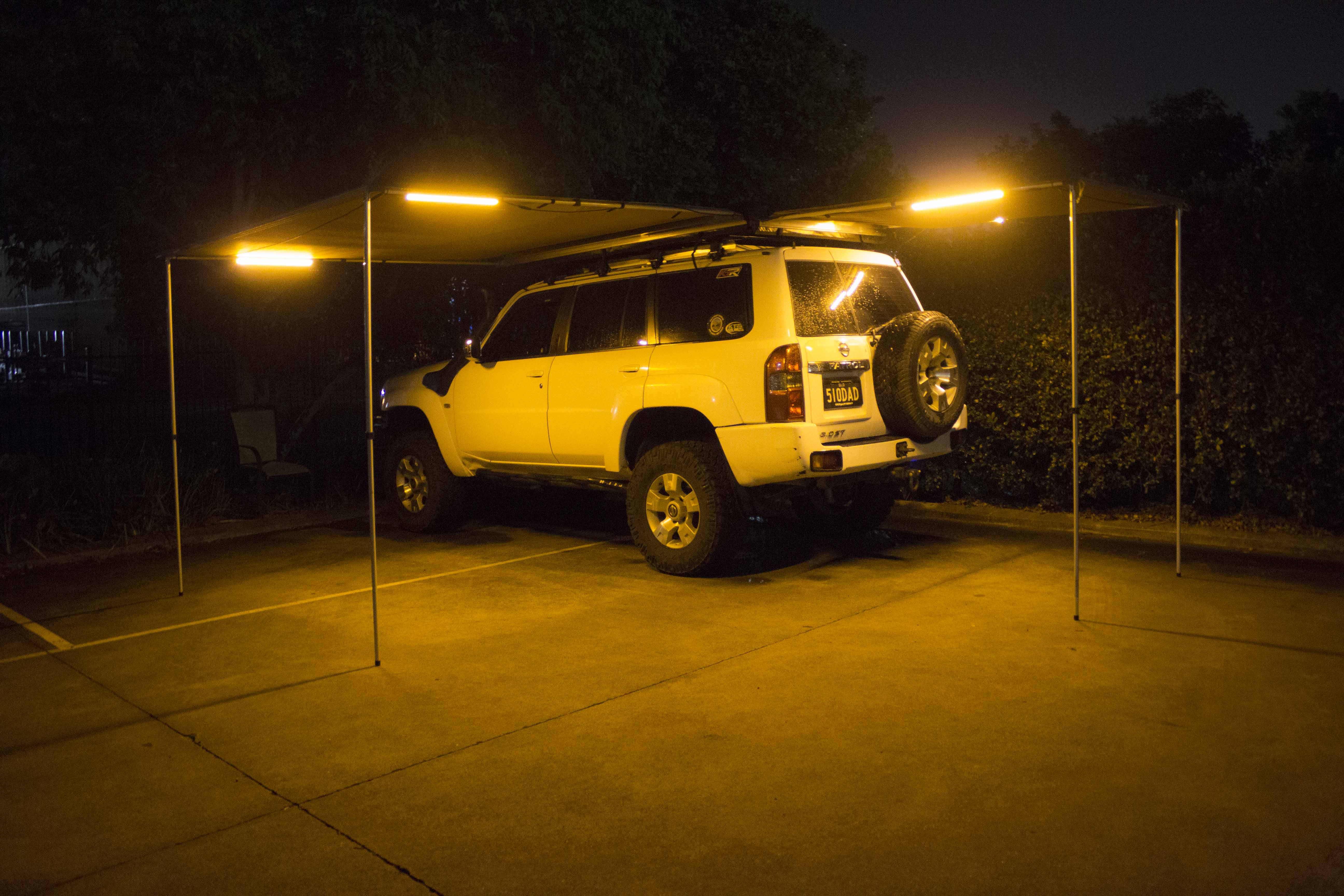 Gå igennem Ithaca replika Dual Colour LED Camping Lights - KT Cables